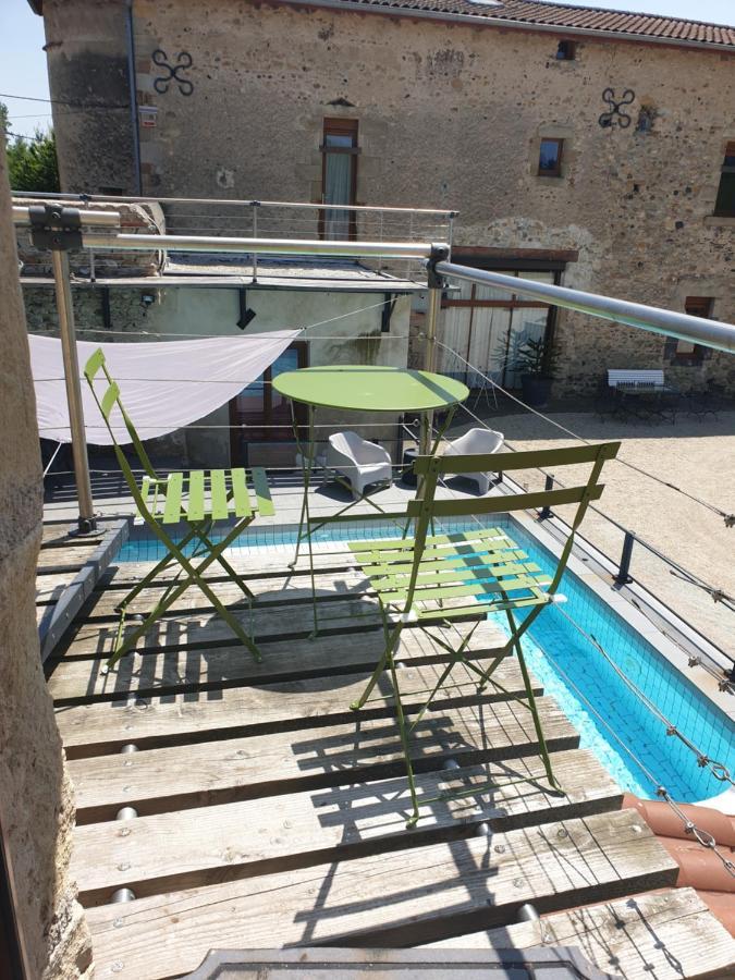Hotel Tour De Charme Atypique Beauregard-l'Eveque Exterior foto